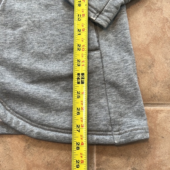 Puma Women’s Asymmetrical Zippered Hoodie. - Picture 4 of 10